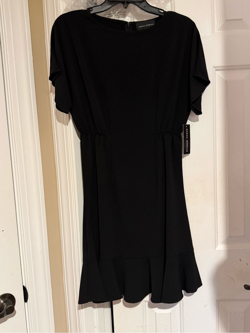 Donna Morgan Black Short Flutter-Sleeve Dress with Ruffle Hem